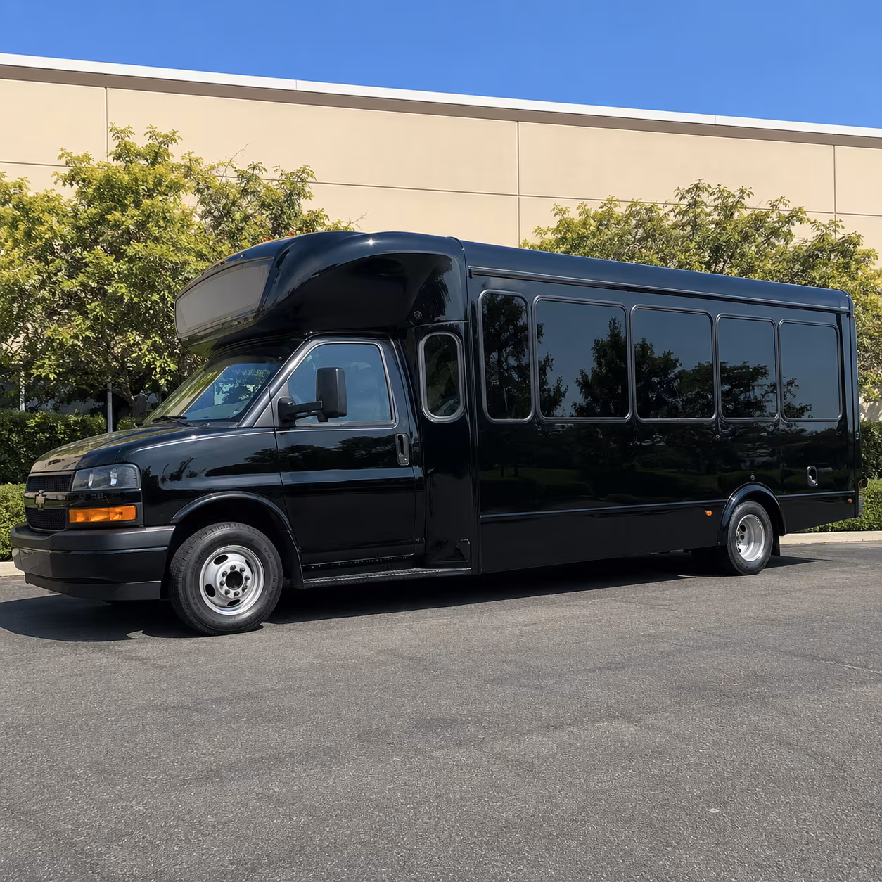 Boynton Beach Birthday, Sweet 16, & Quinceañera Transportation party bus interior