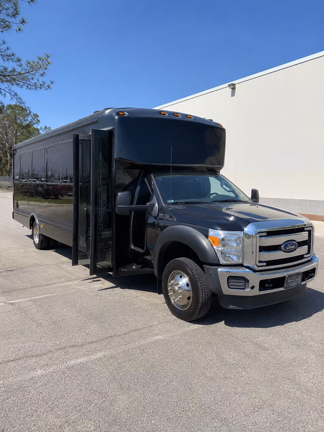 Boynton Beach Winery Tour & Pub Crawl Transportation group transportation