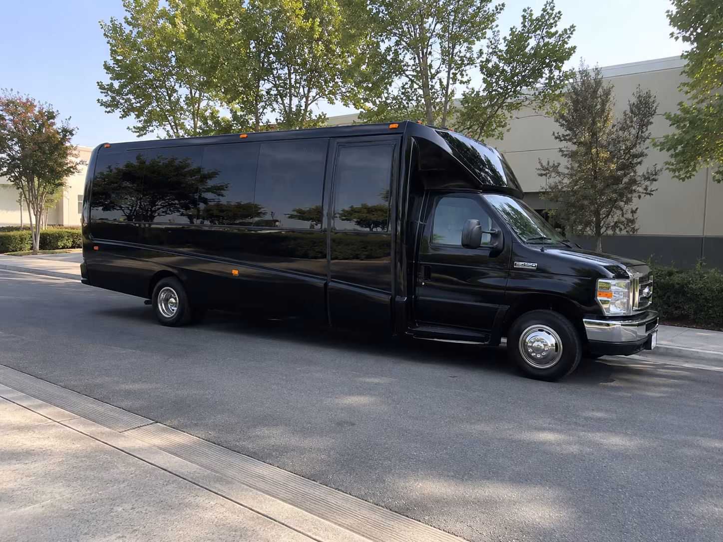 West Palm Beach Homecoming & Prom Party Bus Rentals